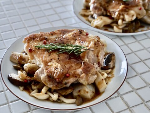 フライパンひとつ！鶏肉と茸のハニーマスタードソース